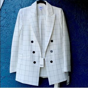 Bar III women suit. Never worn